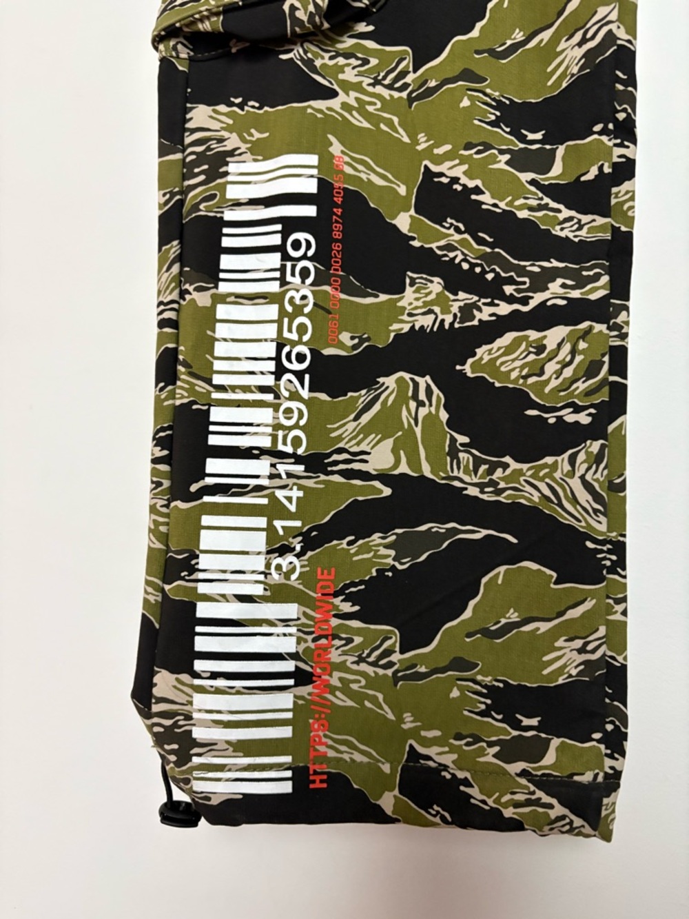 NWT RGSTR Tech Cargo Pants Tiger Camo Prints Men’s XL Streetwear Pockets - Picture 3 of 14
